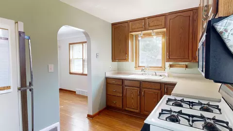 211 Darrow, Clio, MI 48420 photo 7