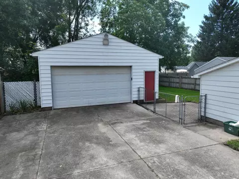 211 Darrow, Clio, MI 48420 photo 37