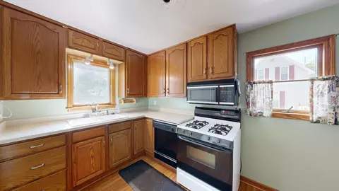 211 Darrow, Clio, MI 48420 photo 9
