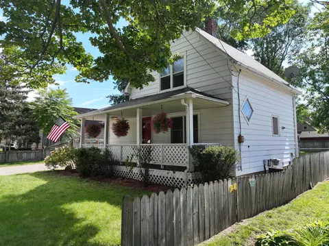 211 Darrow, Clio, MI 48420 photo 3