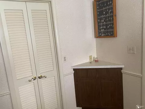 816 Bentley, Monroe, MI 48162 photo 12