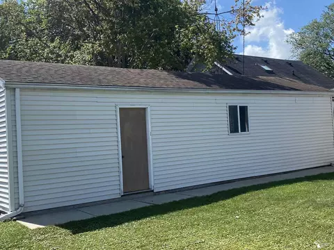 816 Bentley, Monroe, MI 48162 photo 39