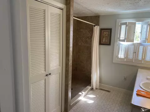 816 Bentley, Monroe, MI 48162 photo 31