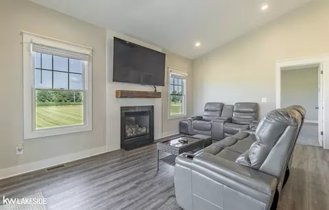 2197 Capac, Allenton, MI 48002 photo 17