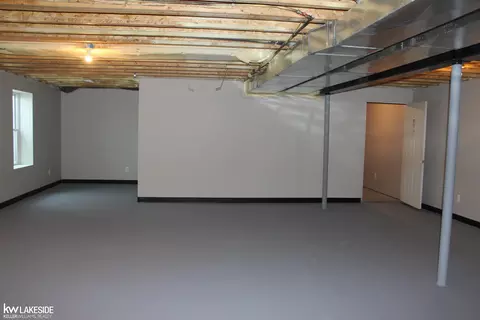 2197 Capac, Allenton, MI 48002 photo 32