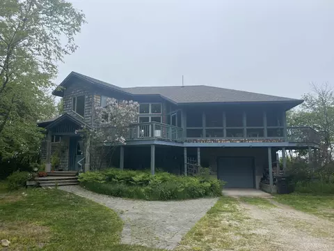 e21994 Everett Avenue, Grand Marais, MI 49839