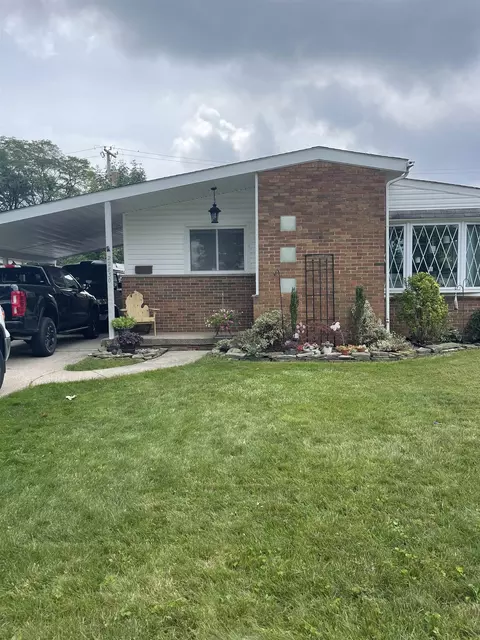 22830 Avalon, Saint Clair Shores, MI 48080