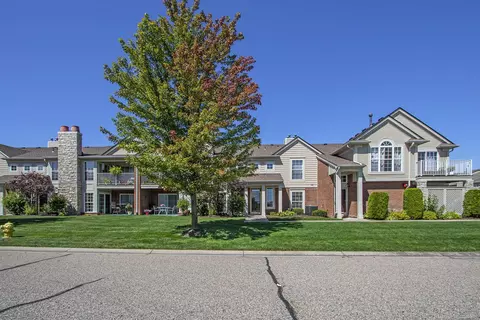 52117 Naugatuck, Macomb, MI 48042