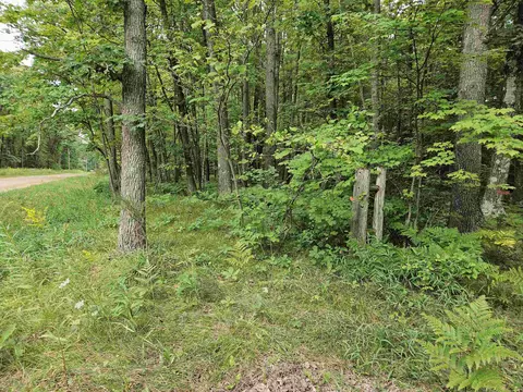 Nhn N Harrison, Harrison, MI 48625 photo 3