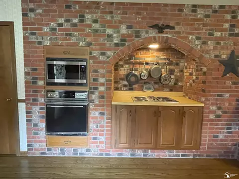 12870 Maxwell, Carleton, MI 48117 photo 6