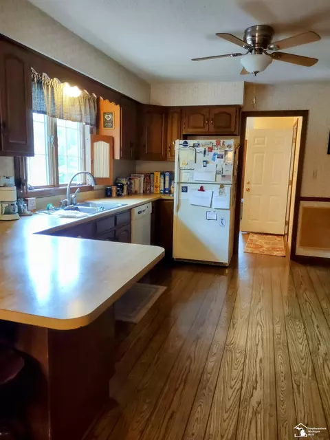 12870 Maxwell, Carleton, MI 48117 photo 8