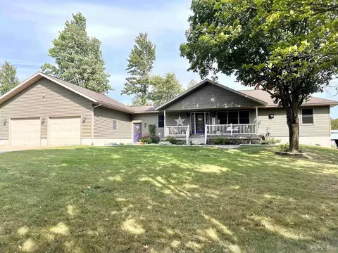 10938 N N Riv, Cornell, MI 49818