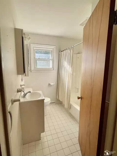 1277 Lavender, Monroe, MI 48162 photo 11