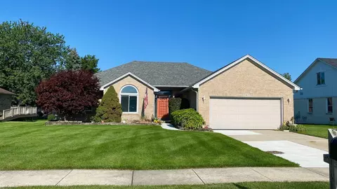 51827 Lillian, New Baltimore, MI 48047