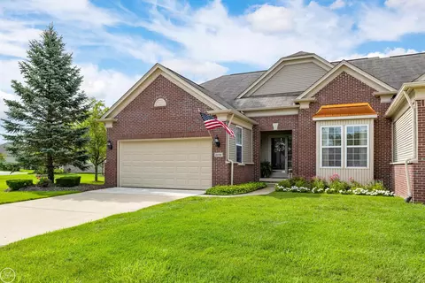 23790 Rossiter, Macomb, MI 48042