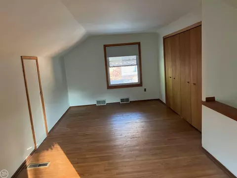 1694 Stanhope, Grosse Pointe Woods, MI 48236 photo 12
