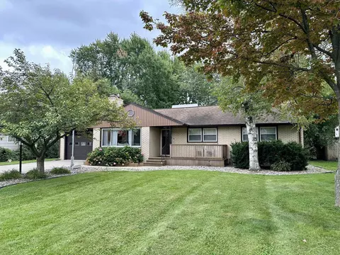 2435 Yosemite, Saginaw, MI 48603