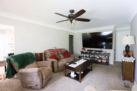 8136 E Lippincott, Davison, MI 48423 photo 5