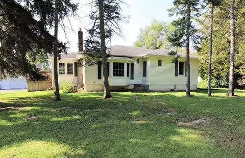 8136 E Lippincott, Davison, MI 48423 photo 2