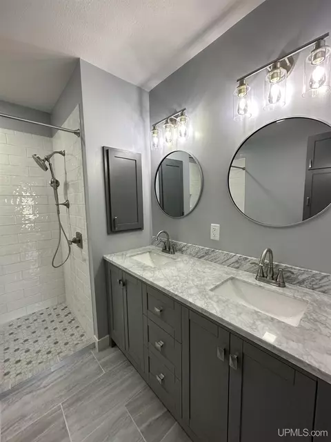 2108 S 18th, Escanaba, MI 49829 photo 18