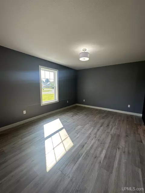 2108 S 18th, Escanaba, MI 49829 photo 13