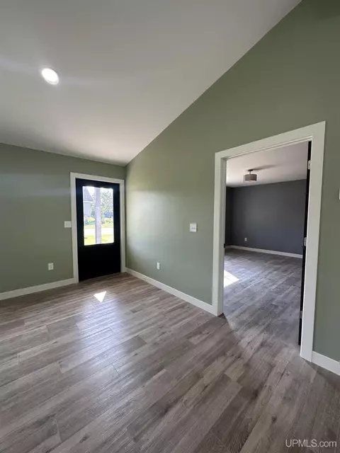 2108 S 18th, Escanaba, MI 49829 photo 12