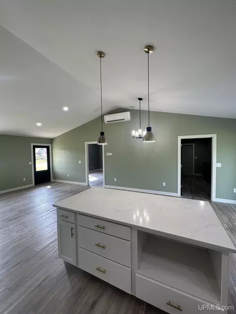 2108 S 18th, Escanaba, MI 49829 photo 7
