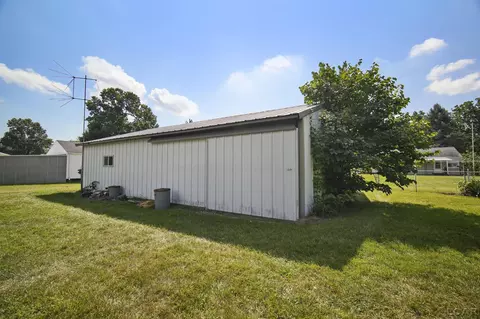 1820 Sutton, Adrian, MI 49221 photo 6