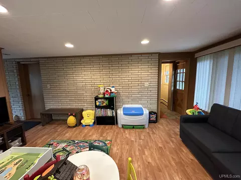 1901 S 23rd, Escanaba, MI 49829 photo 36