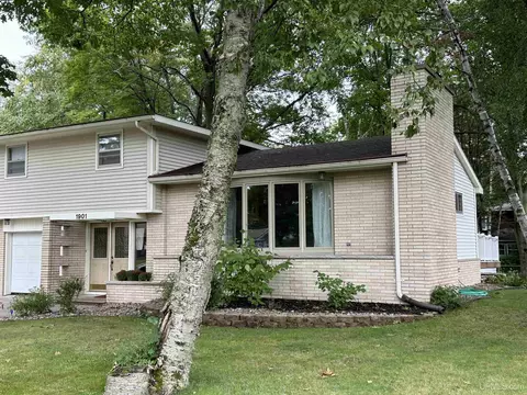 1901 S 23rd, Escanaba, MI 49829 photo 2