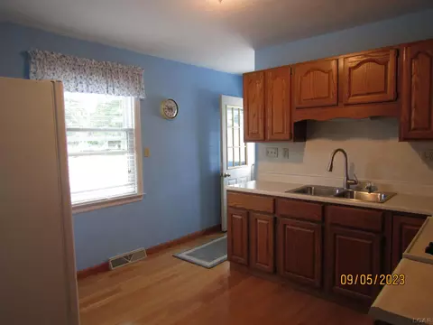 717 S Occidental, Tecumseh, MI 49286 photo 7