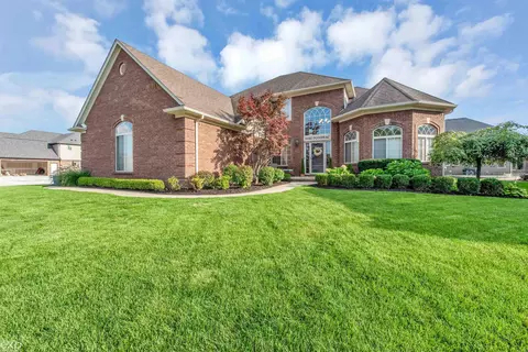 19382 Potomac, Macomb, MI 48044