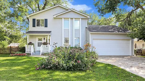 1000 Mcclellan, Lake Orion, MI 48362