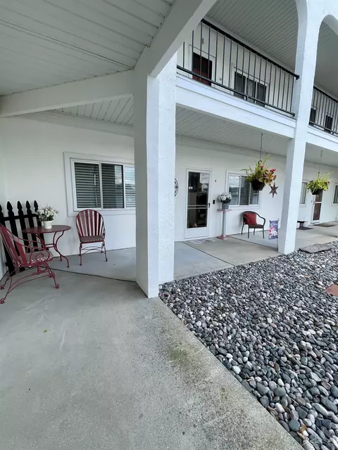 205 Kennely A-4, Saginaw, MI 48609