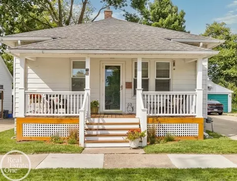 56 Union, Mount Clemens, MI 48043