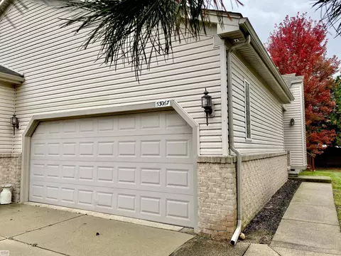 53067 Barberry #26, Chesterfield, MI 48051