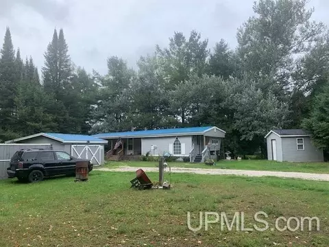 3269 13th, Bark River, MI 49807