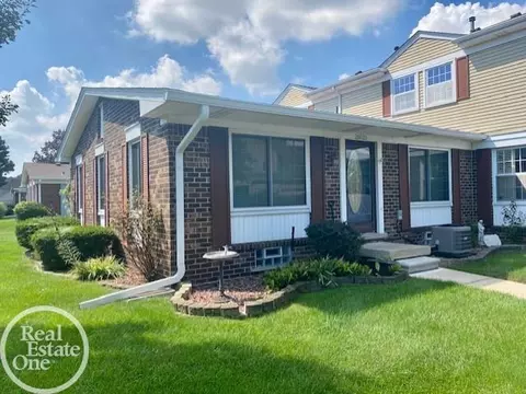 26020 N N Lk, Harrison Township, MI 48045