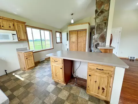 5429 N Ruth Rd, Deckerville, MI 48427 photo 4