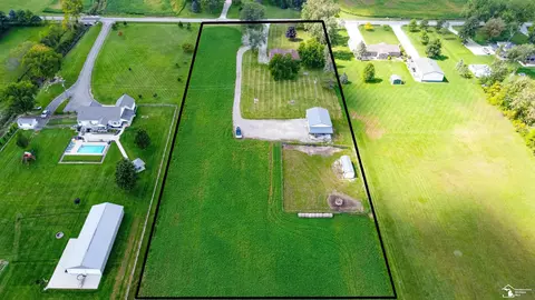 3200 Sheick, Monroe, MI 48162 photo 9