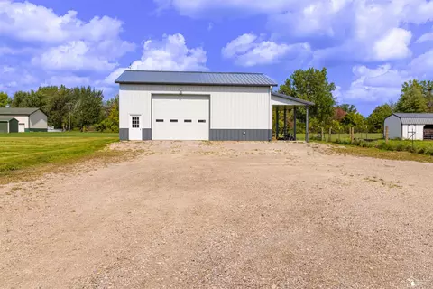 3200 Sheick, Monroe, MI 48162 photo 8