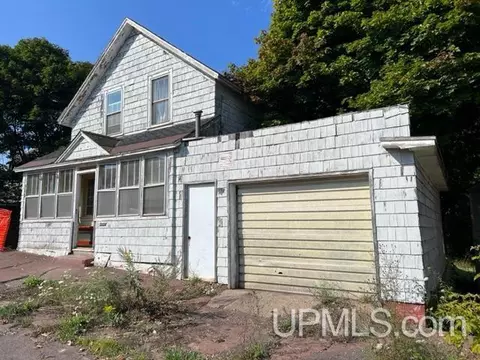 509 Fifth, Calumet, MI 49913