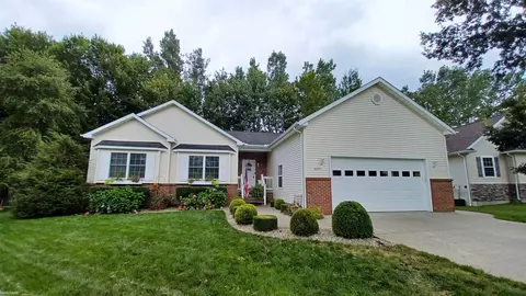 5871 S Bob White, Kimball, MI 48074