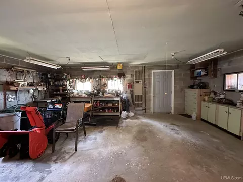 5231 18th, Escanaba, MI 49829 photo 27