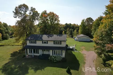 10928 S Us 41, Skandia, MI 49885
