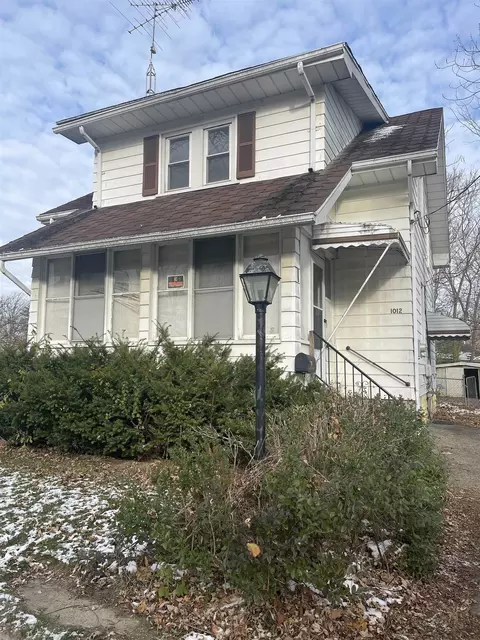 1012 Vermilya, Flint, MI 48507