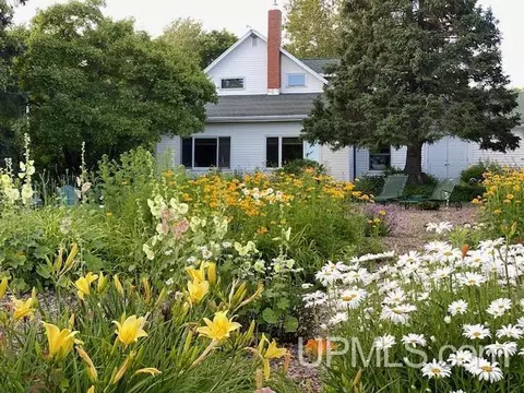 234 E Main, Michigamme, MI 49861