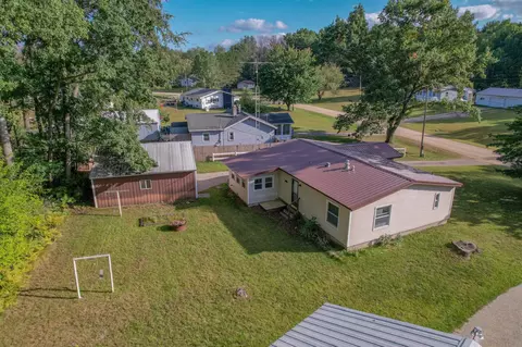 1766 Dow, Gladwin, MI 48624 photo 6