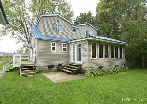 W4698 Twin Creek, Menominee, MI 49858
