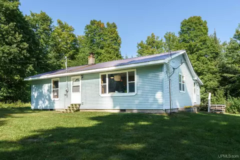 2056 N Us41, Trenary, MI 49891